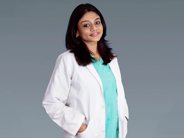 Consult an experienced specialist dedicated to precise, patient-focused dental treatments in Alwarpet