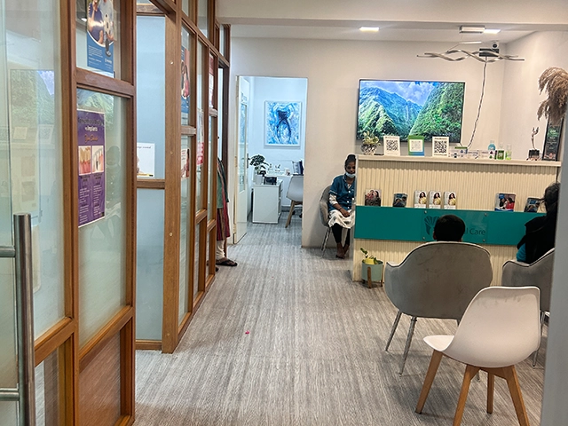 Visit an advanced dental workspace to ensure safety, precision, and comfort for patients in Alwarpet